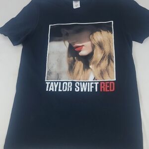 Taylor Swift RED Tour 2013 Graphic Tee